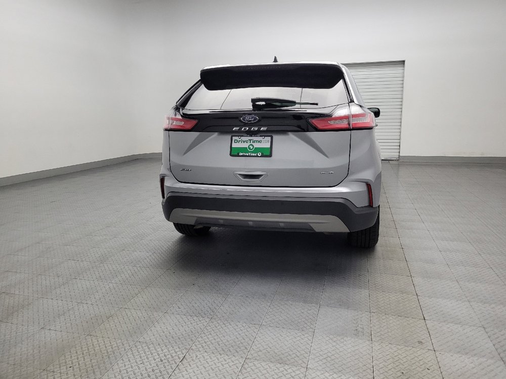 Used 2023 Ford Edge SEL image 7