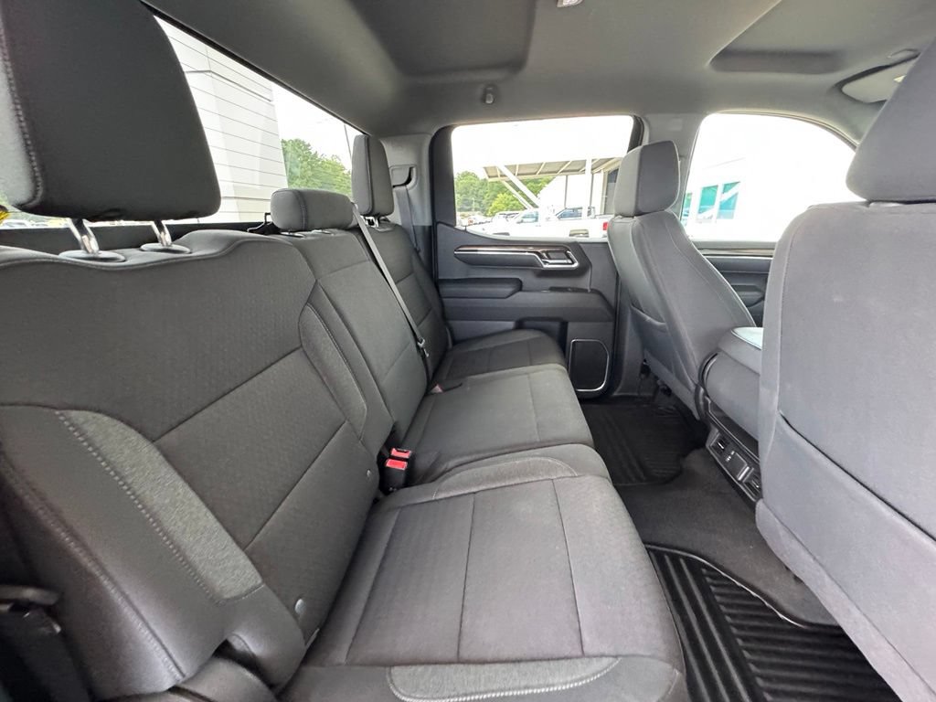 Used 2023 Chevrolet Silverado 1500 LT AWD/4WD image 25