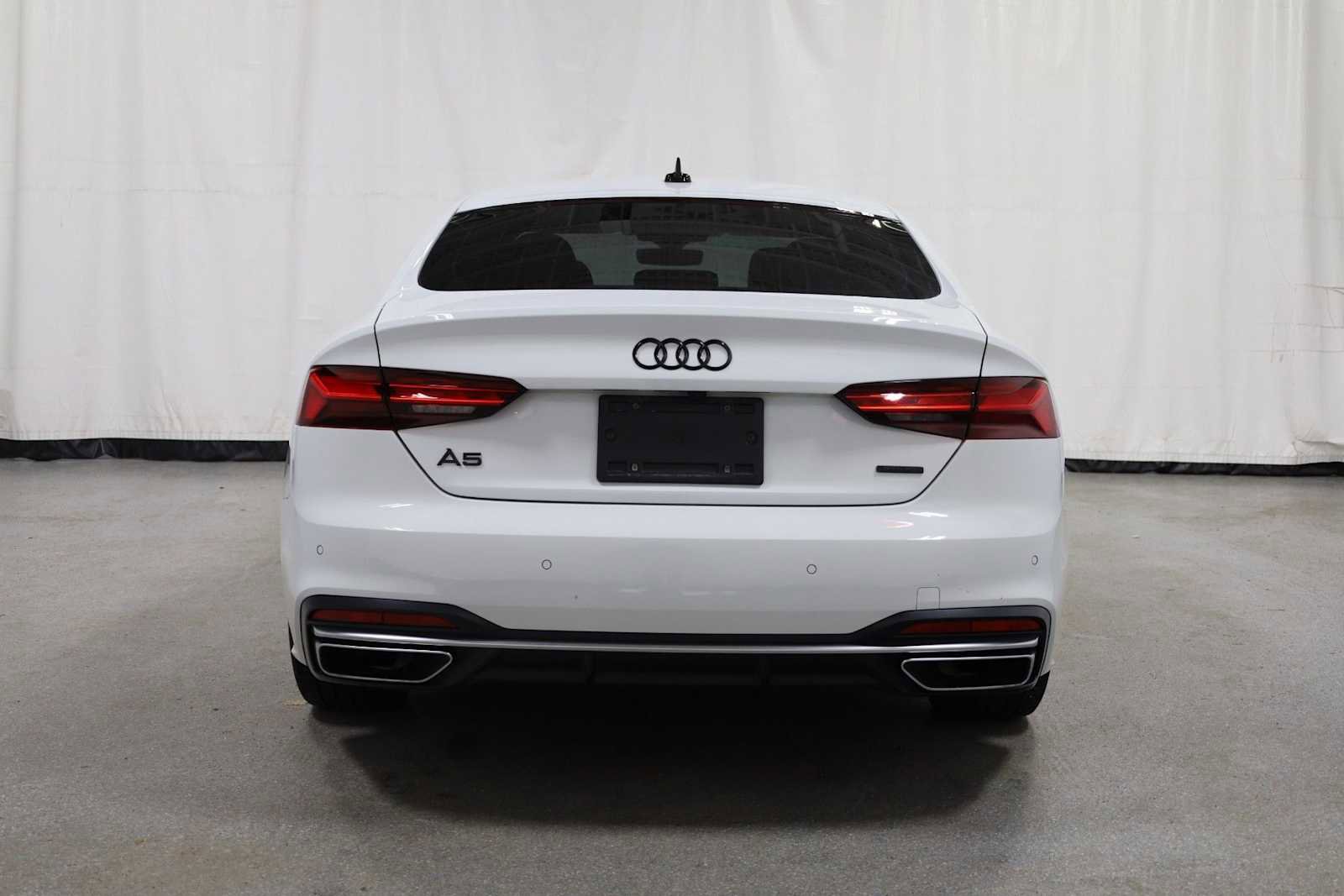 Used 2022 Audi A5 2.0T Premium image 7