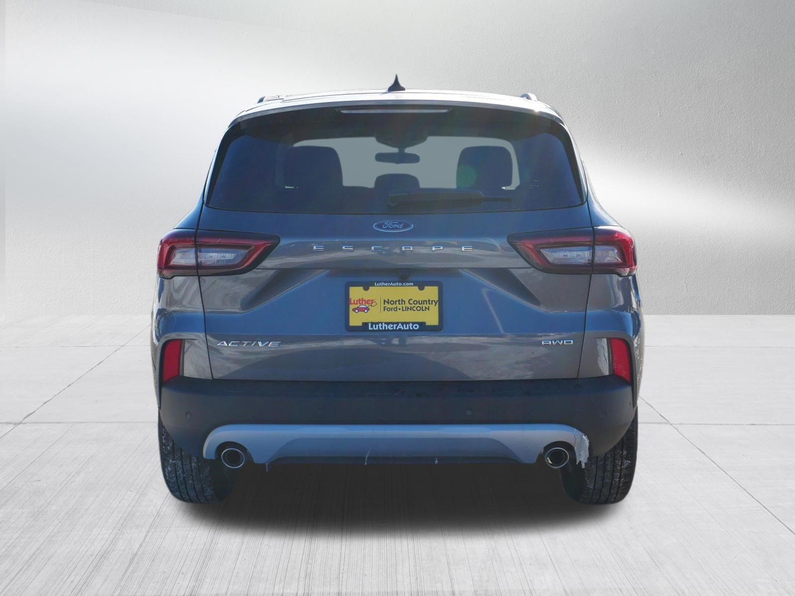 Used 2025 Ford Escape Active w/ Active Premium Tech Pack AWD/4WD image 6