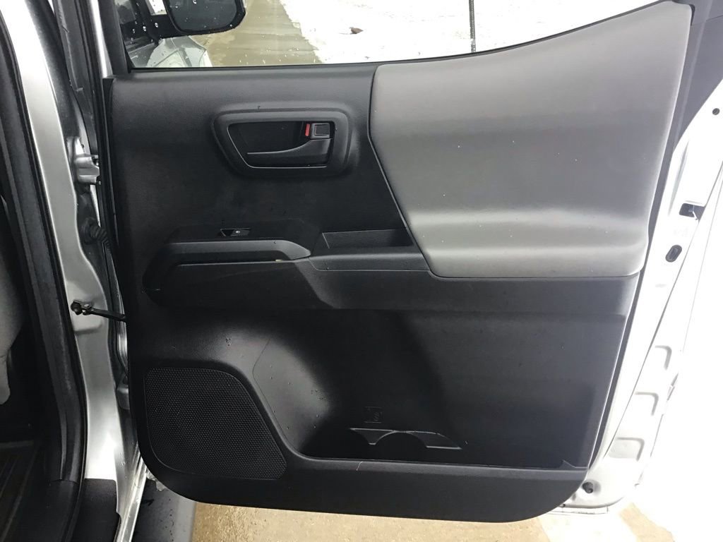 Used 2023 Toyota Tacoma SR image 13