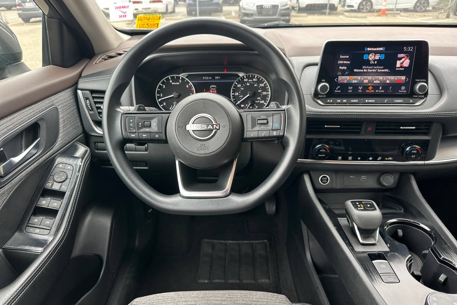 Used 2023 Nissan Rogue SV AWD/4WD image 18