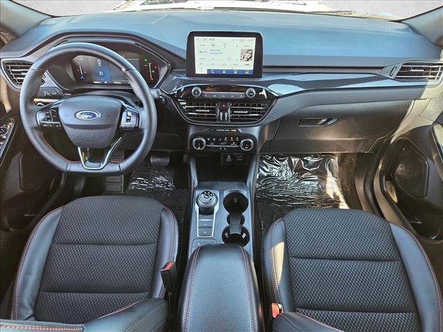 Used 2025 Ford Escape ST-Line image 16