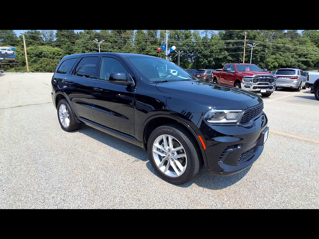 Used 2025 Dodge Durango GT AWD/4WD image 2