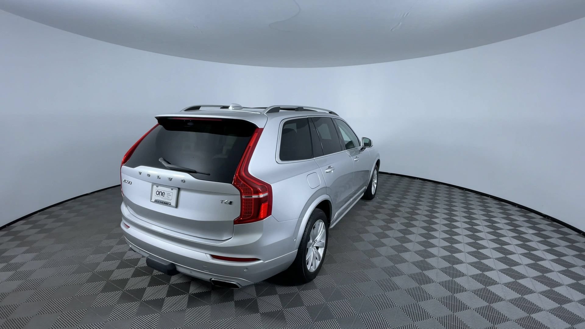 Used 2016 Volvo XC90 T6 Momentum AWD/4WD image 8