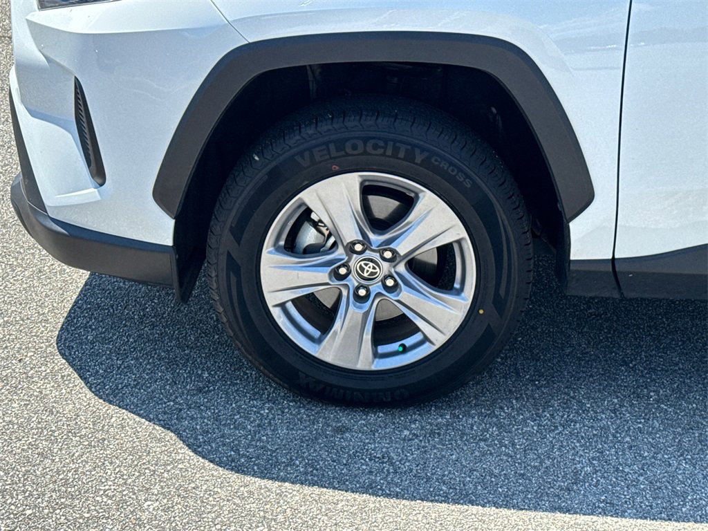 Used 2022 Toyota RAV4 XLE image 11