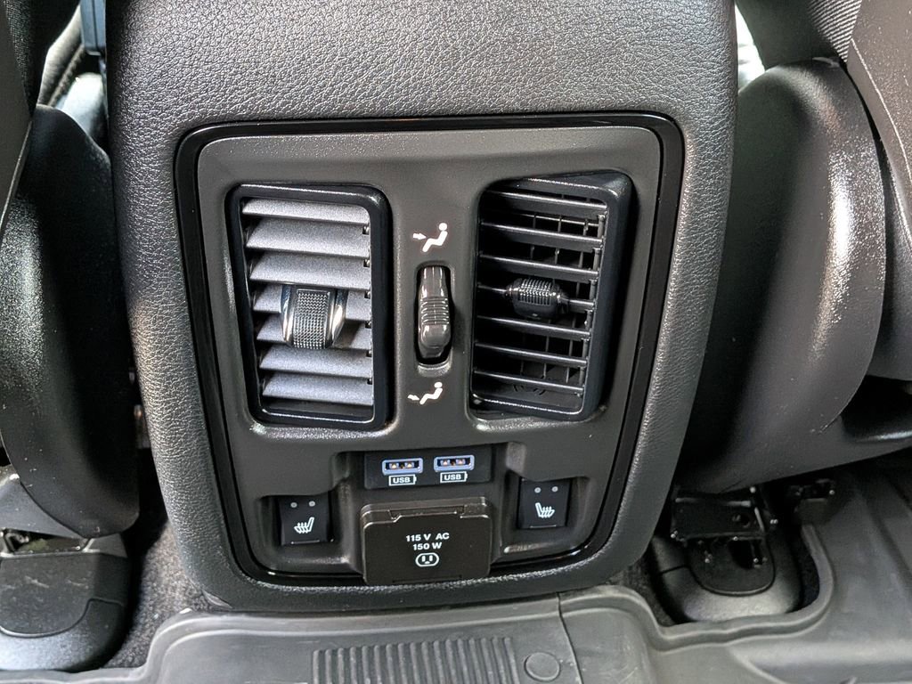 Used 2023 Dodge Durango GT image 16