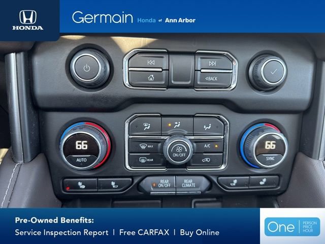 Used 2024 Chevrolet Suburban Z71 w/ Luxury Package AWD/4WD image 31