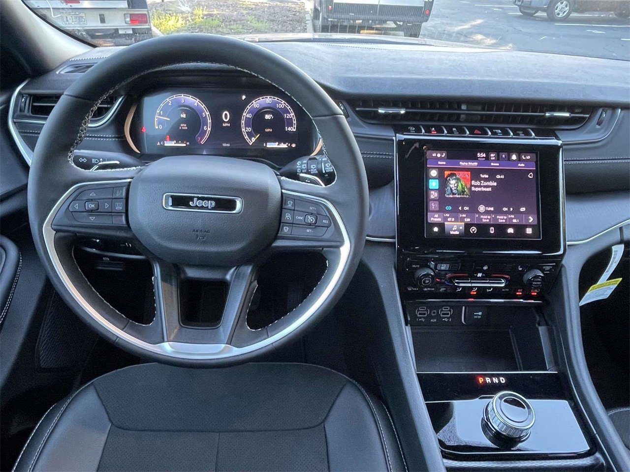 New 2025 Jeep Grand Cherokee Altitude image 11