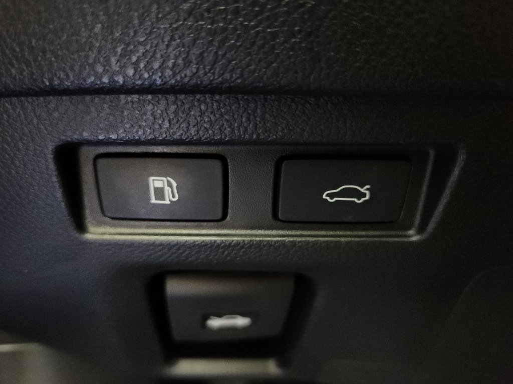 Used 2024 Lexus ES 350 Premium w/ Premium Package image 11