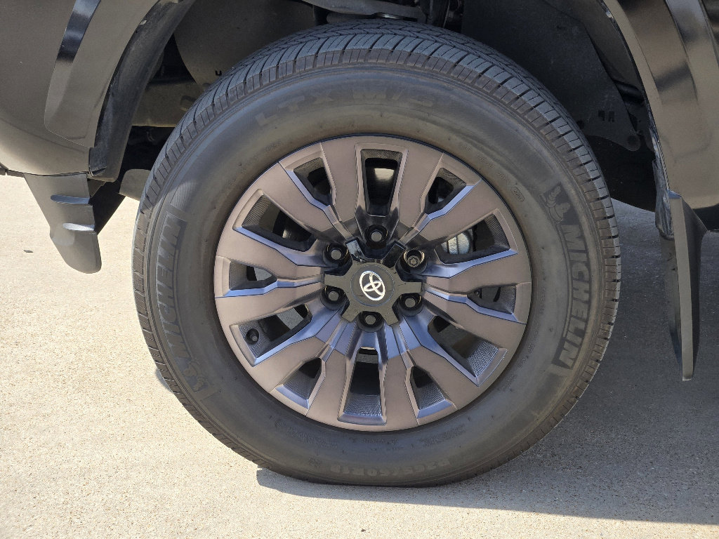 Used 2022 Toyota Tacoma Limited w/ Nightshade Package image 17