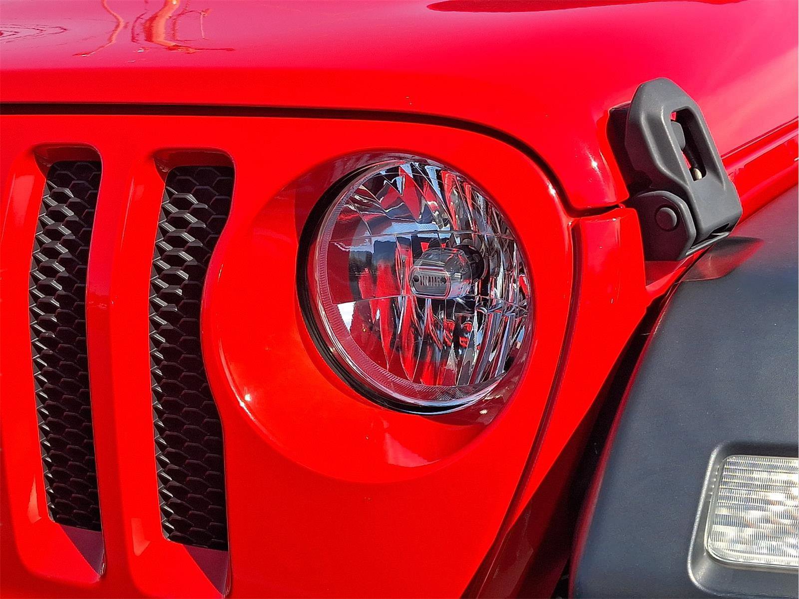 Used 2022 Jeep Wrangler Unlimited Sport image 8
