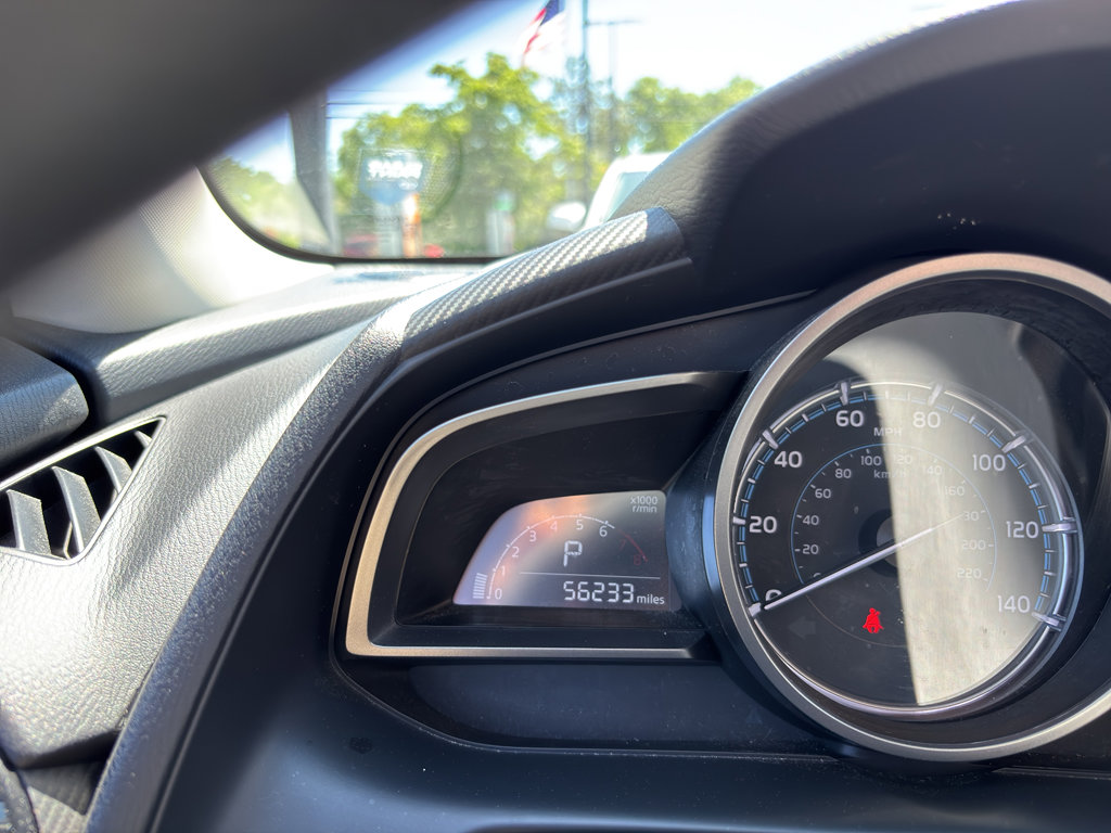 Used 2019 Toyota Yaris L FWD image 9