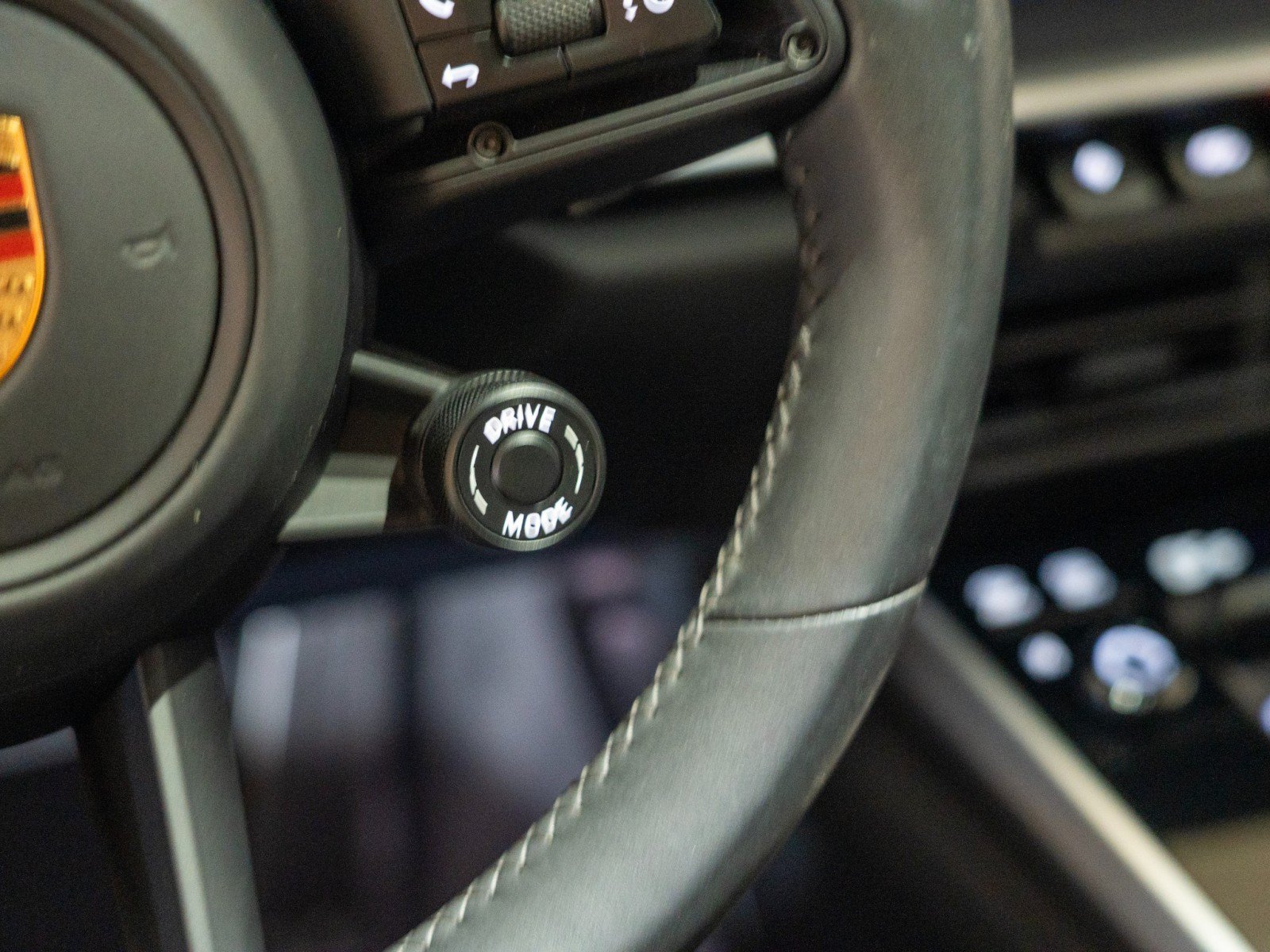 Certified 2025 Porsche 911 Turbo AWD/4WD image 22