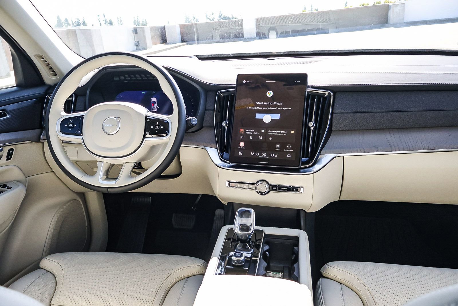 New 2026 Volvo XC90 B6 Ultra w/ Protection Package image 23