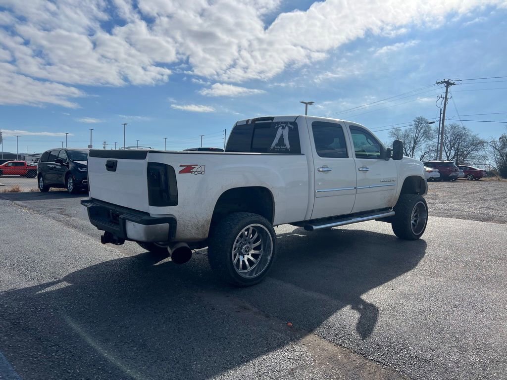 Used 2014 GMC Sierra 2500 Denali w/ Suspension Package, Off-Road image 5