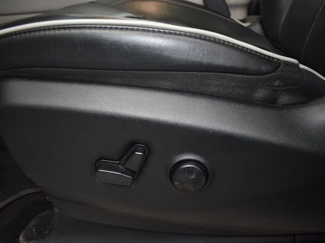 Used 2023 Chrysler Pacifica Limited image 14