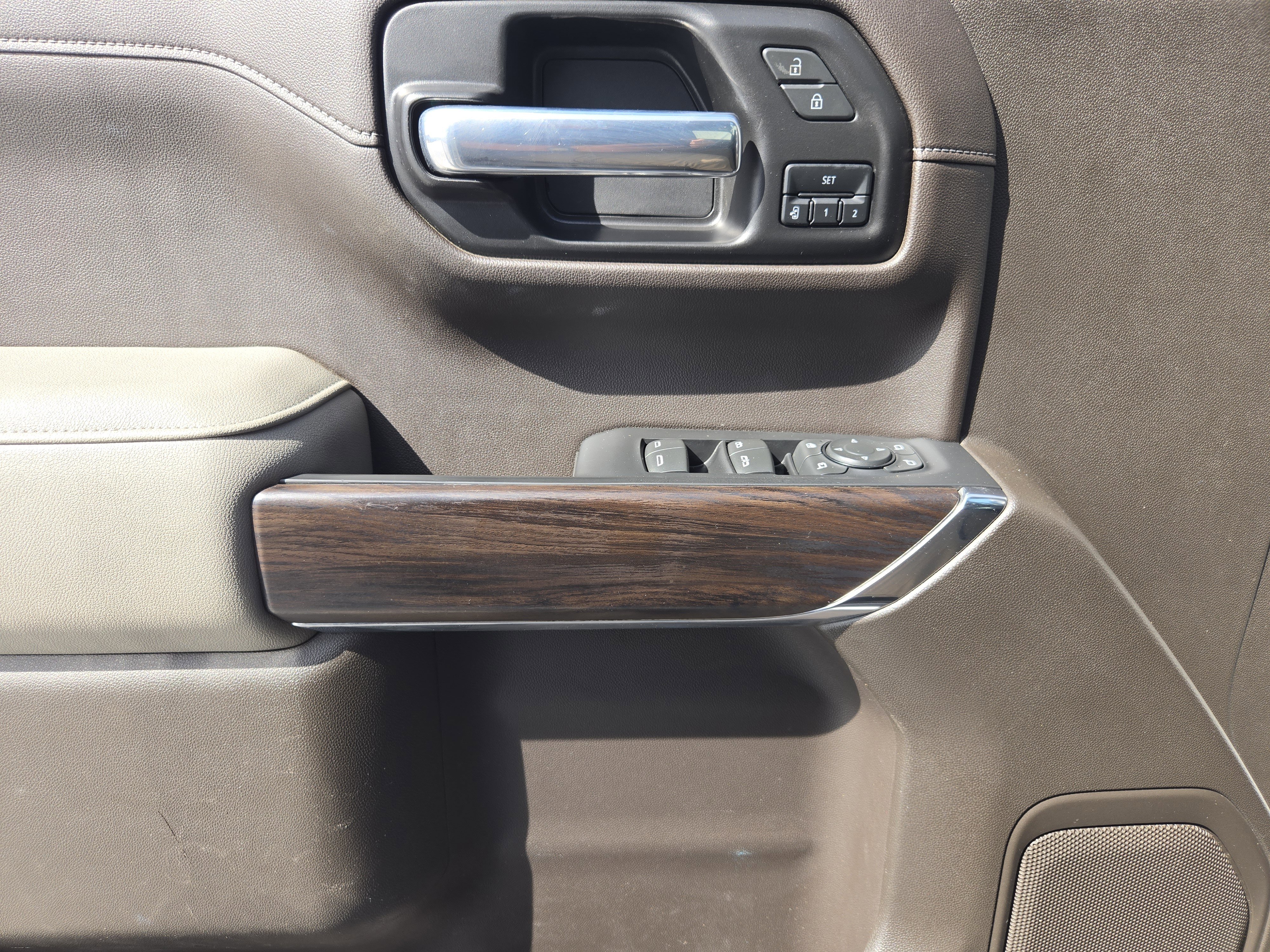 Used 2021 GMC Sierra 1500 SLT image 27