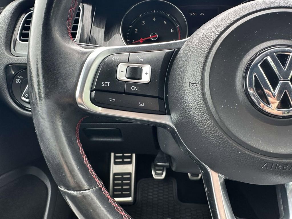 Used 2016 Volkswagen GTI SE FWD image 12