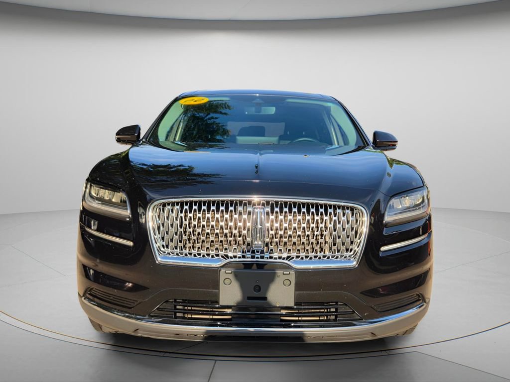 Used 2022 Lincoln Nautilus AWD image 4