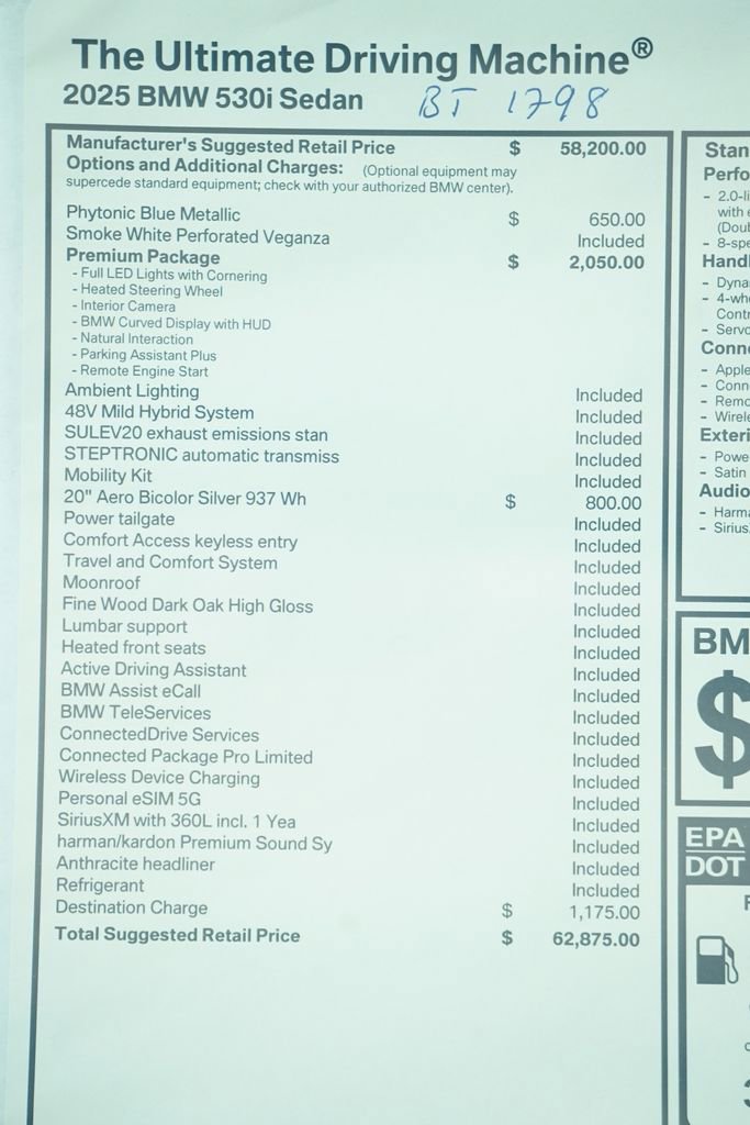 Used 2025 BMW 530i w/ Premium Package image 9