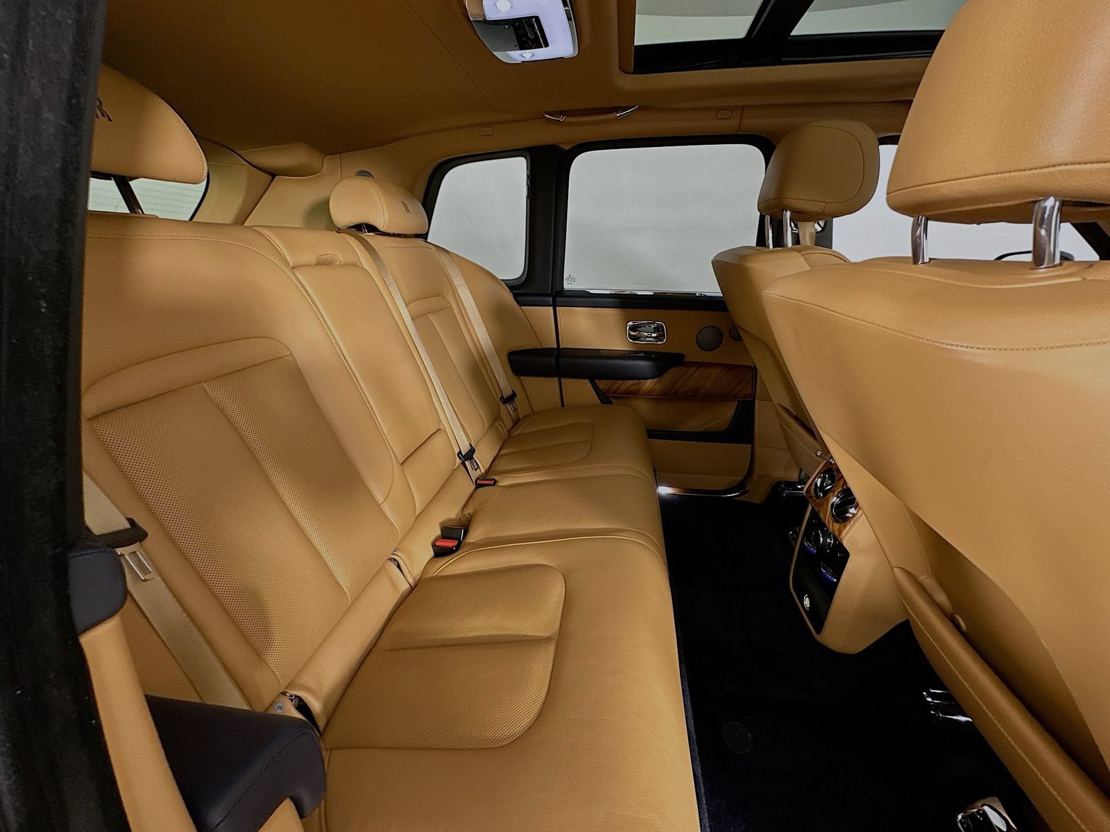 Used 2019 Rolls-Royce Cullinan AWD/4WD image 45