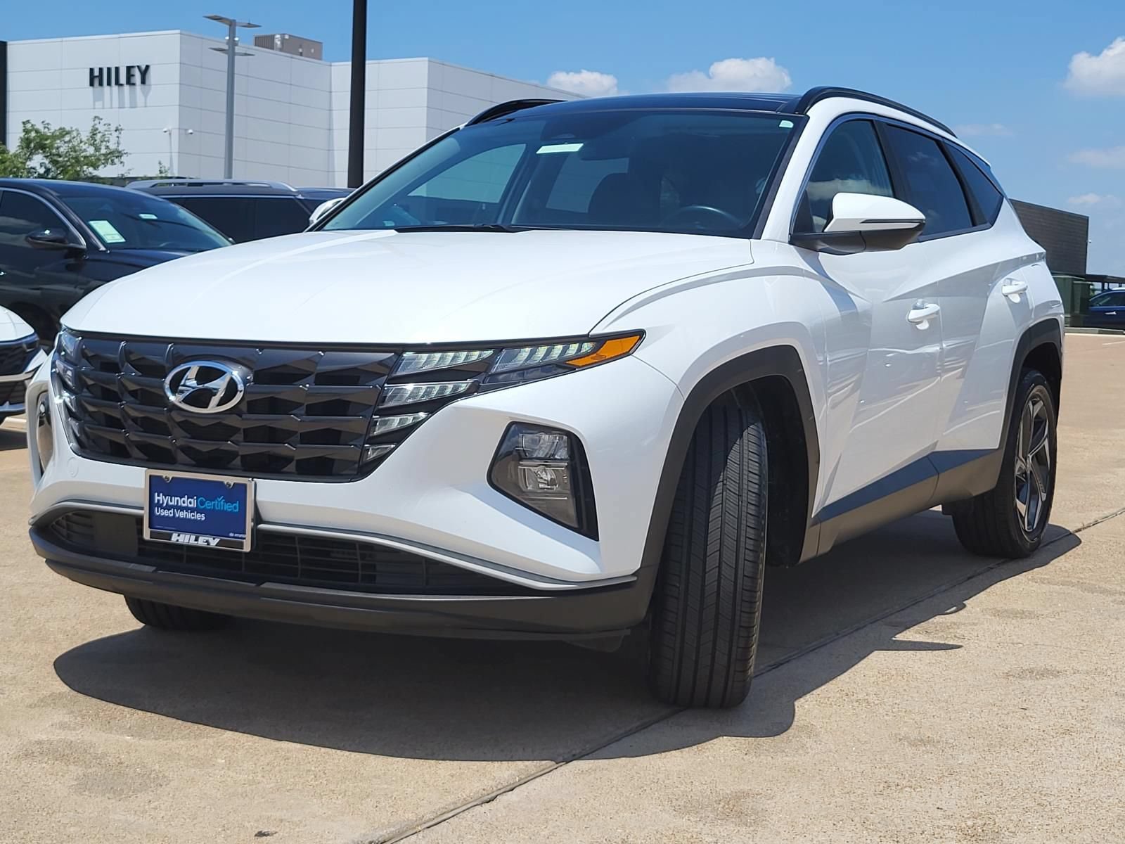 Certified 2022 Hyundai Tucson SEL AWD/4WD image 2