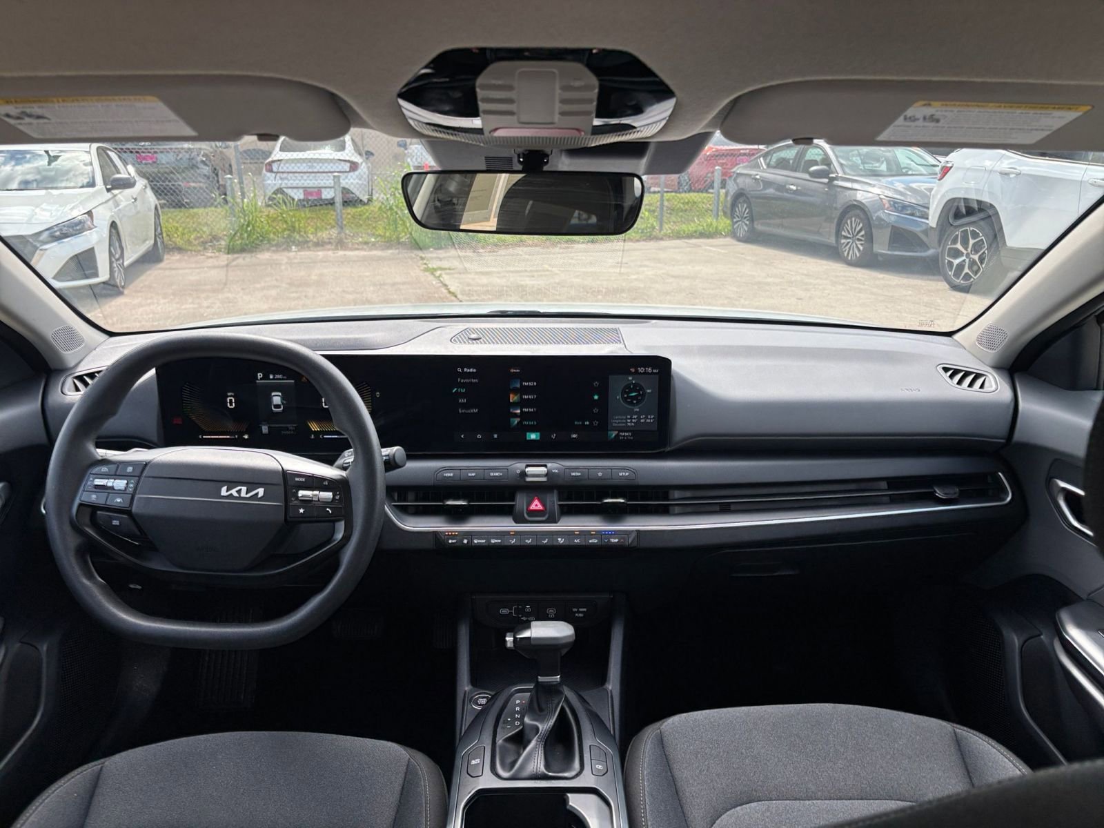 Used 2025 Kia K4 FWD image 31