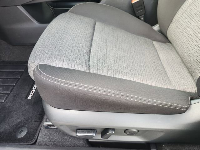 Certified 2023 Nissan Rogue SV image 21