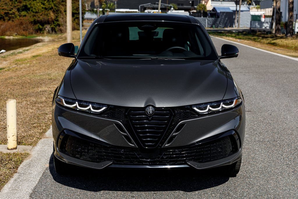 New 2026 Alfa Romeo Tonale w/ Active Assist Package AWD/4WD image 8