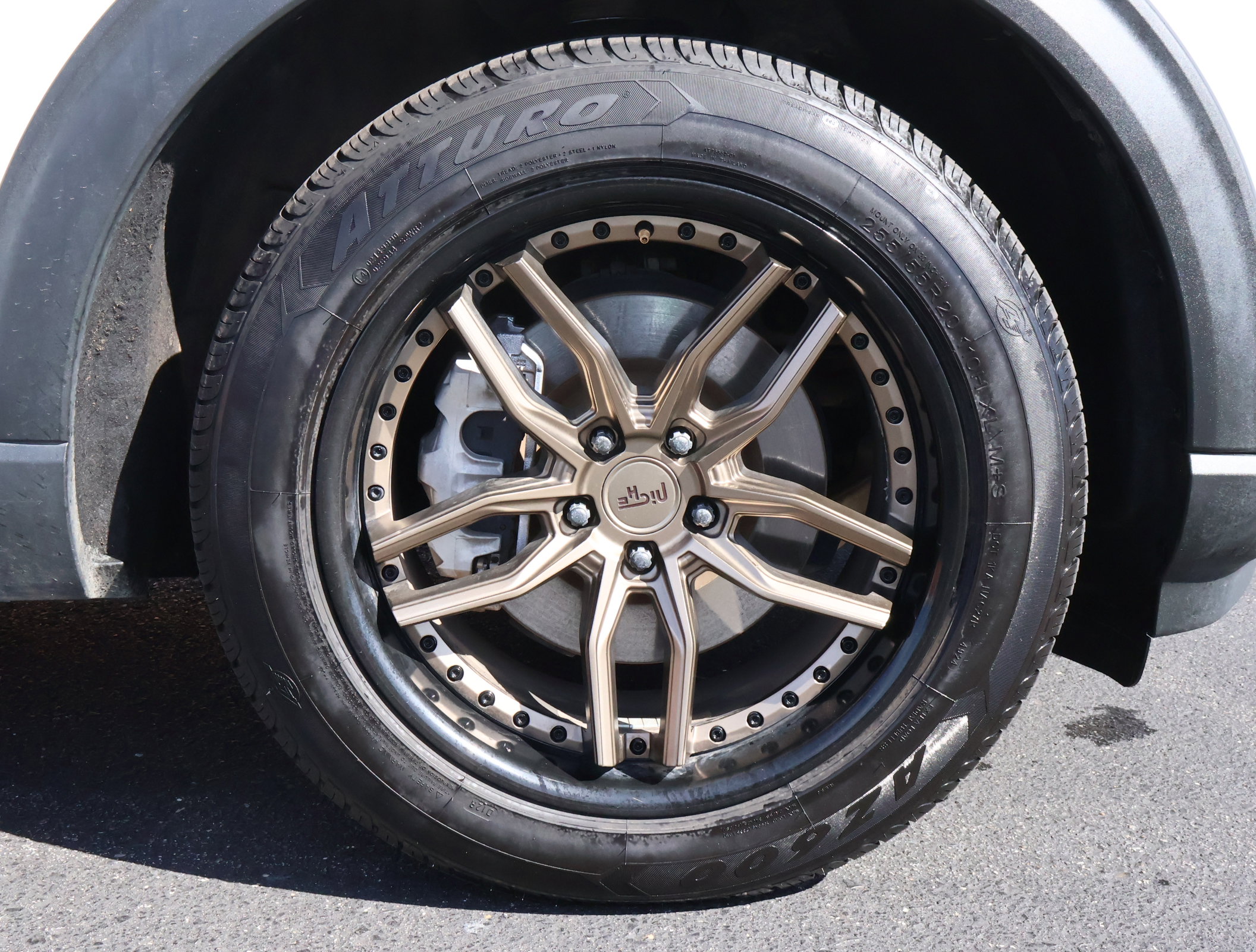 Used 2022 Ford Explorer Limited w/ Equipment Group 301A image 30