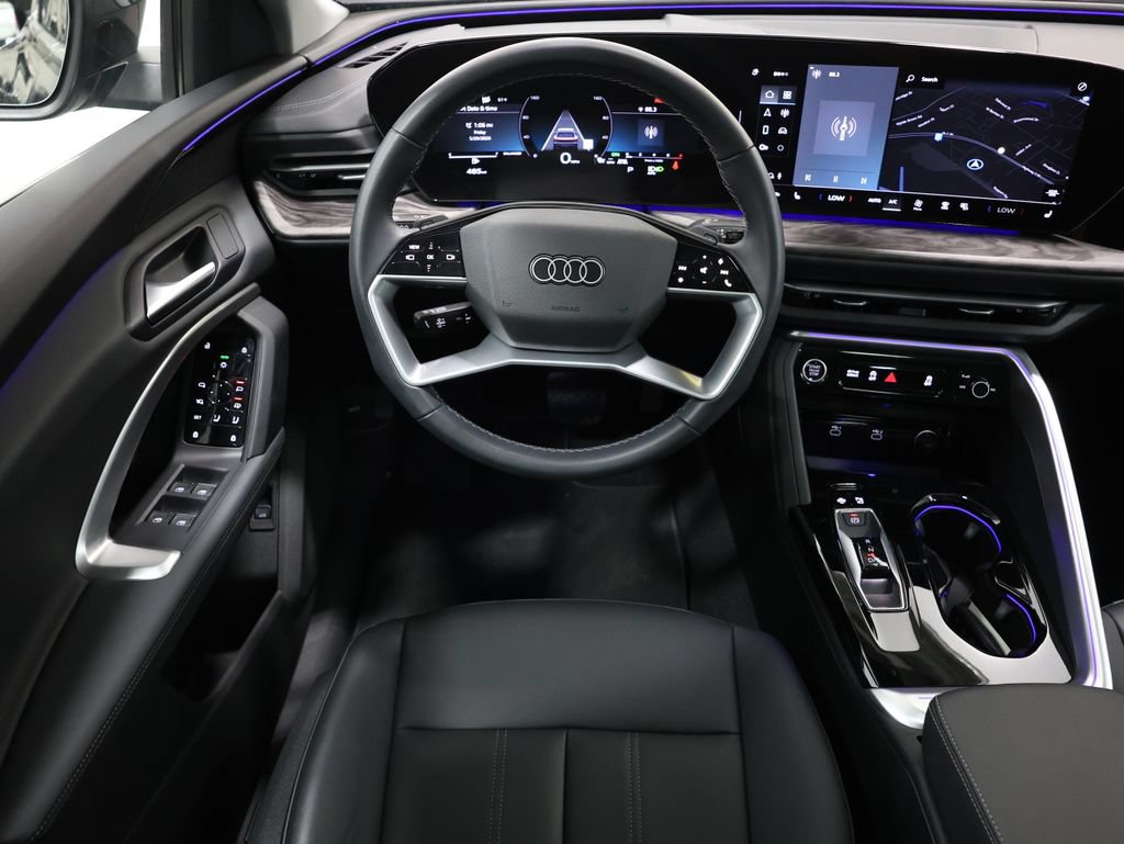 Used 2025 Audi Q5 Premium w/ 19" Wheel Package AWD/4WD image 16