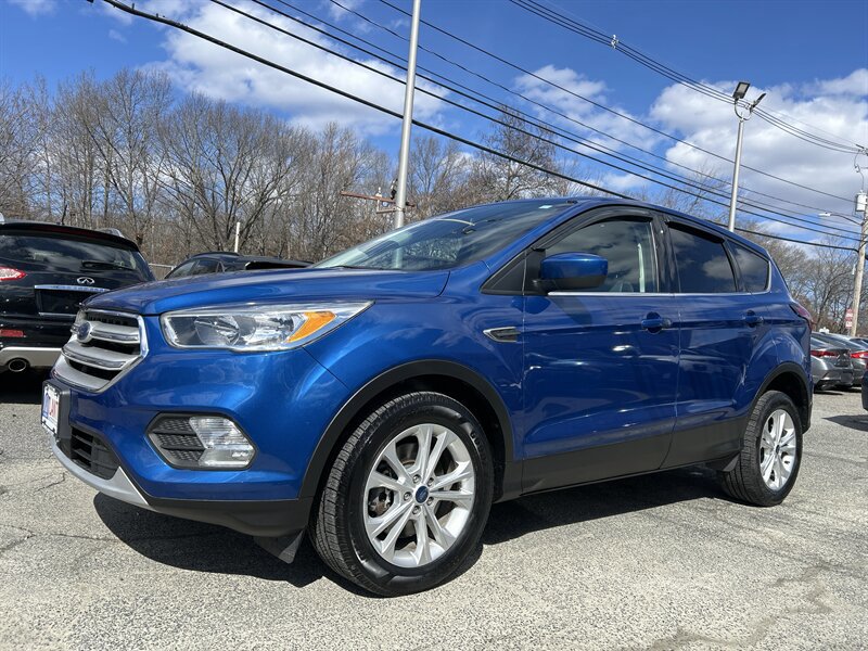 Used 2019 Ford Escape SE AWD/4WD image 1
