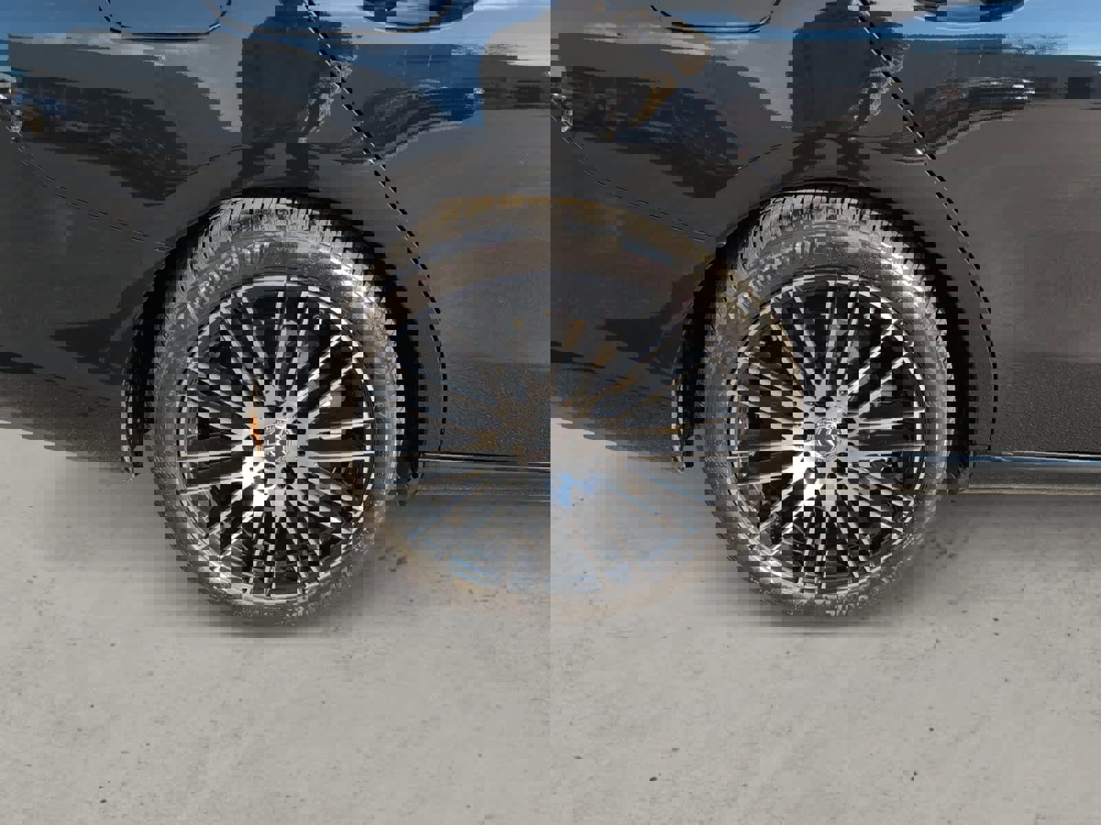 Used 2025 Mercedes-Benz C 300 4MATIC Sedan image 12