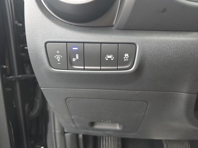 Used 2020 Hyundai Kona SEL Plus FWD image 43