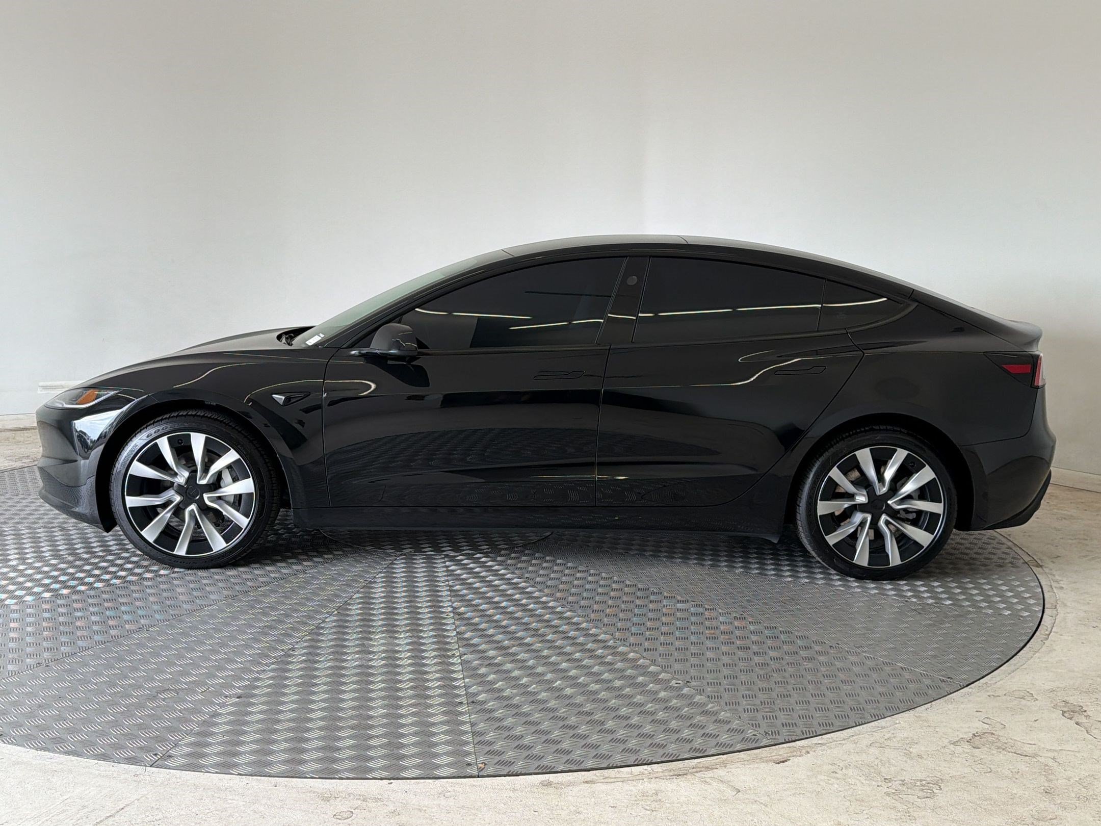 Used 2026 Tesla Model 3 RWD image 2