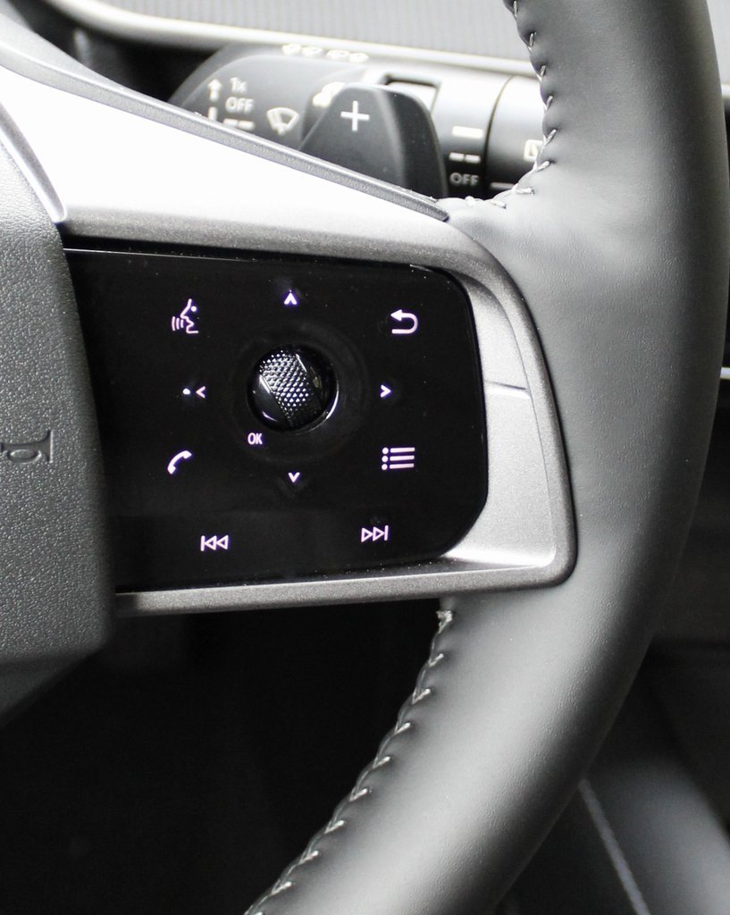 Certified 2025 Nissan Murano SV image 34