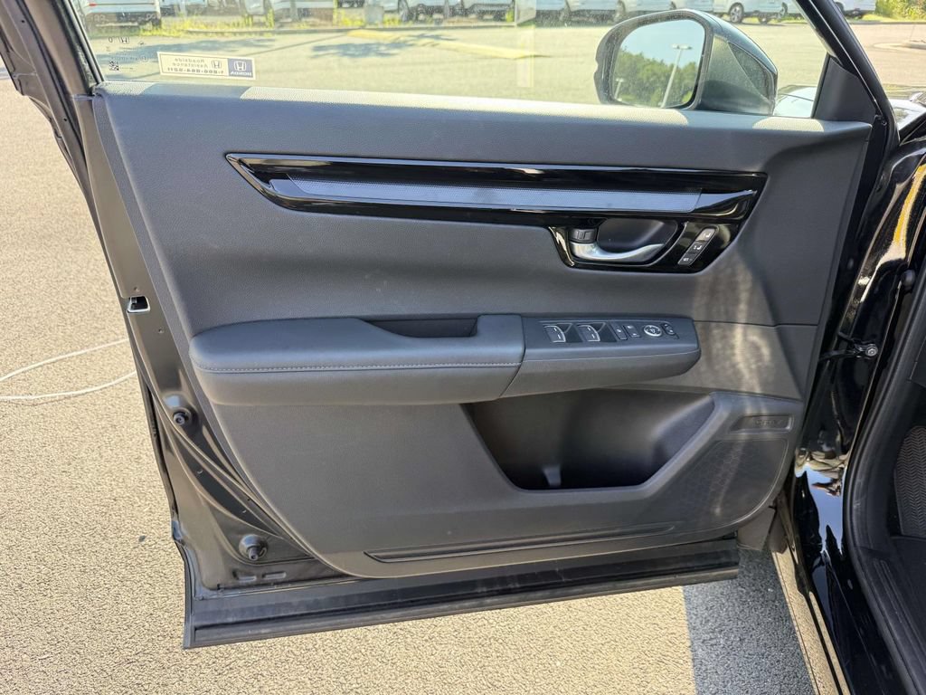 Used 2025 Honda CR-V EX-L image 12