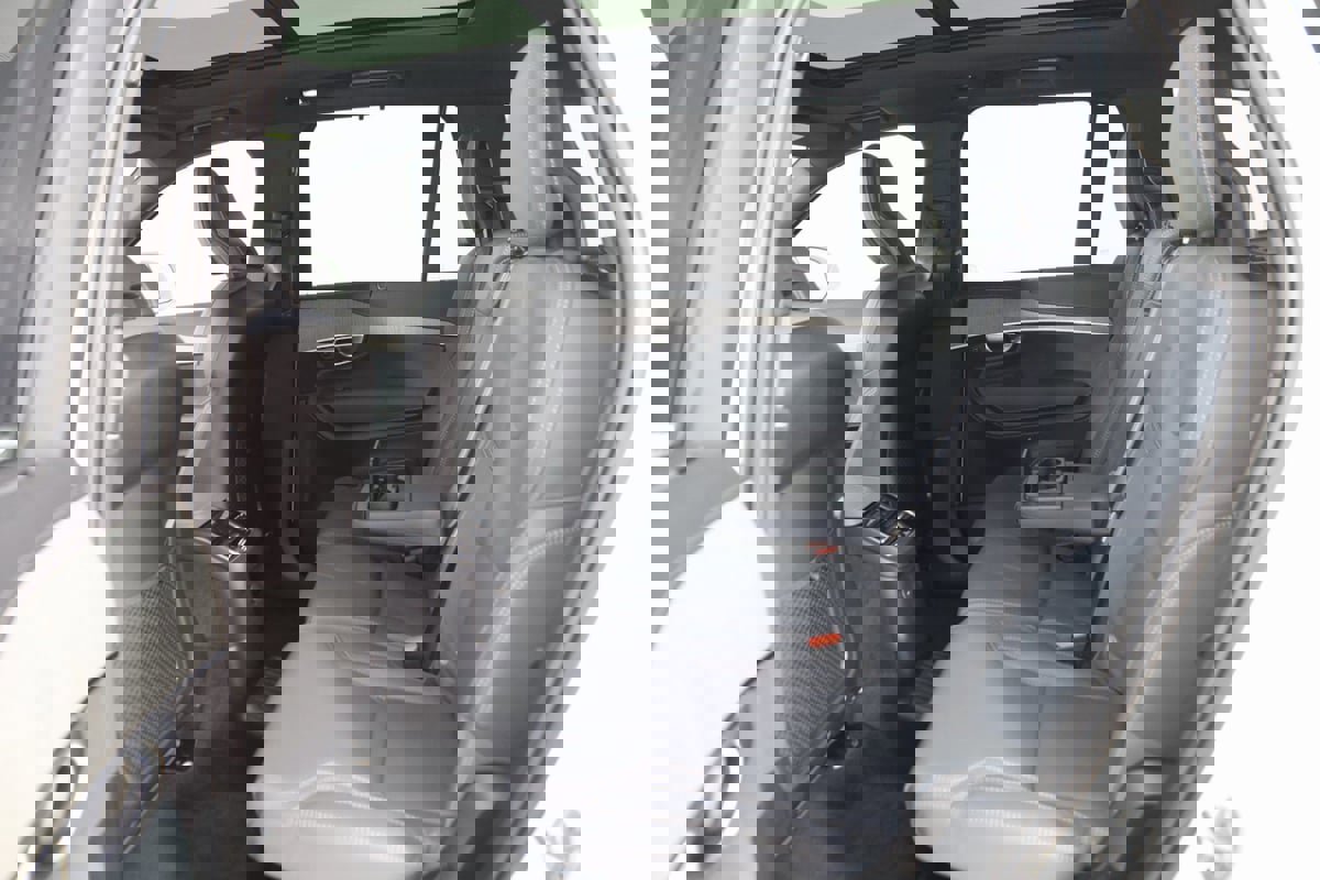 Used 2024 Volvo XC90 T8 Ultimate w/ Protection Package Premier image 48