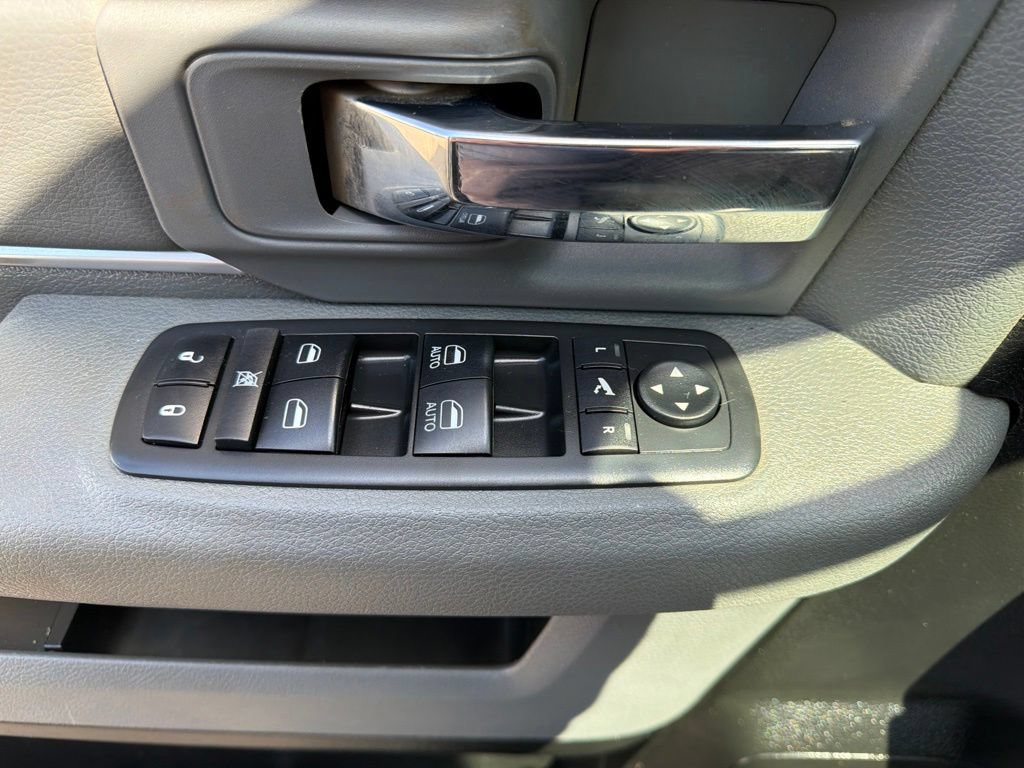 Used 2018 RAM 1500 Lone Star AWD/4WD image 25