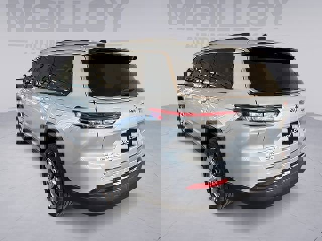 Used 2021 Jeep Grand Cherokee L Limited AWD/4WD image 3