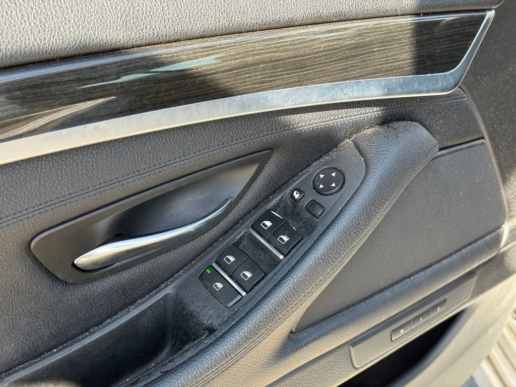 Used 2012 BMW 528i xDrive Sedan image 11