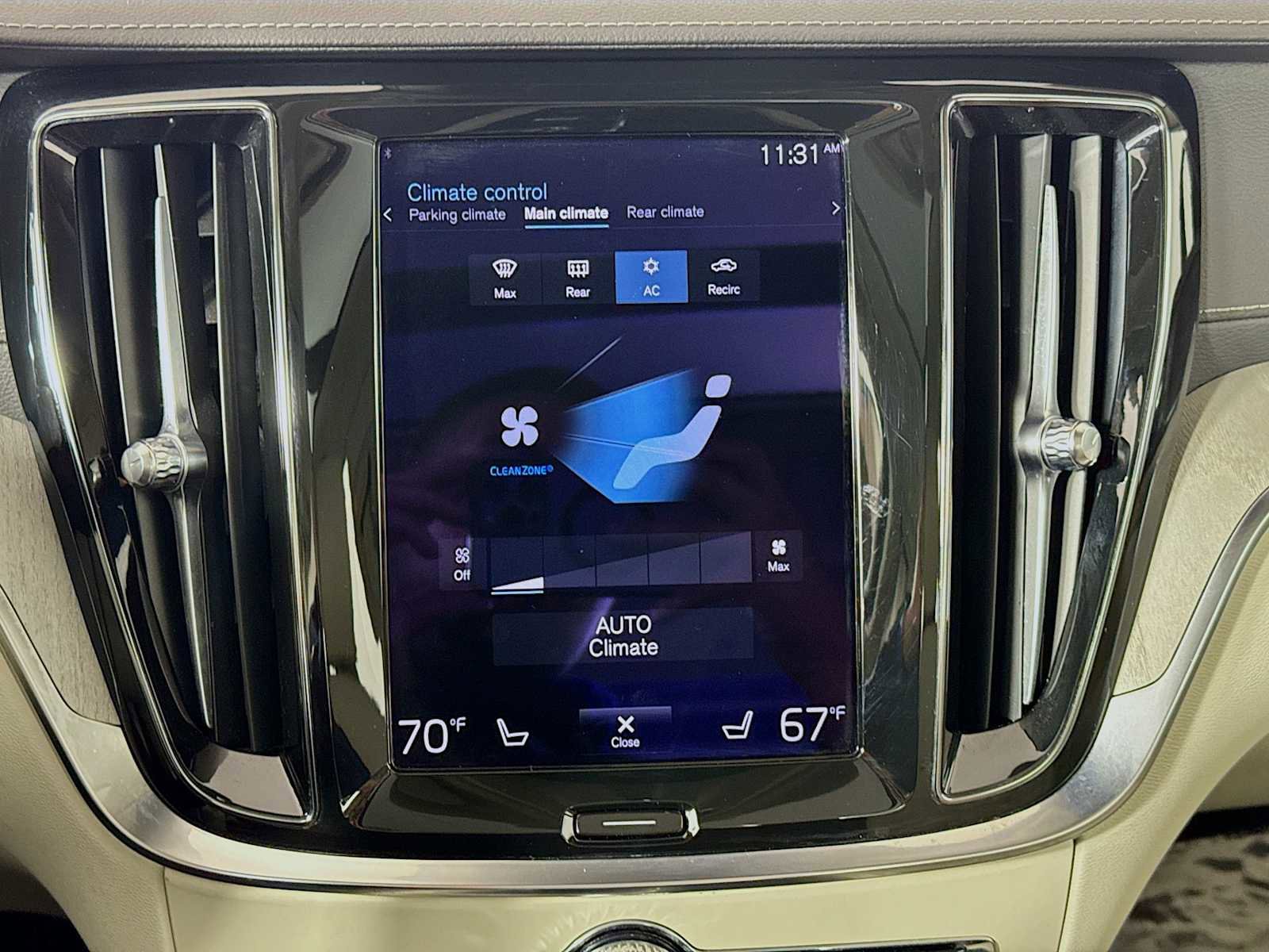 Used 2021 Volvo S60 T5 Inscription image 17