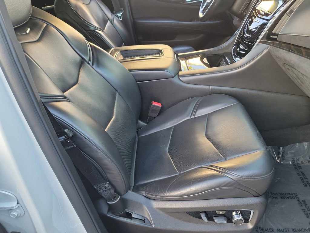 Used 2018 Cadillac Escalade Platinum image 22