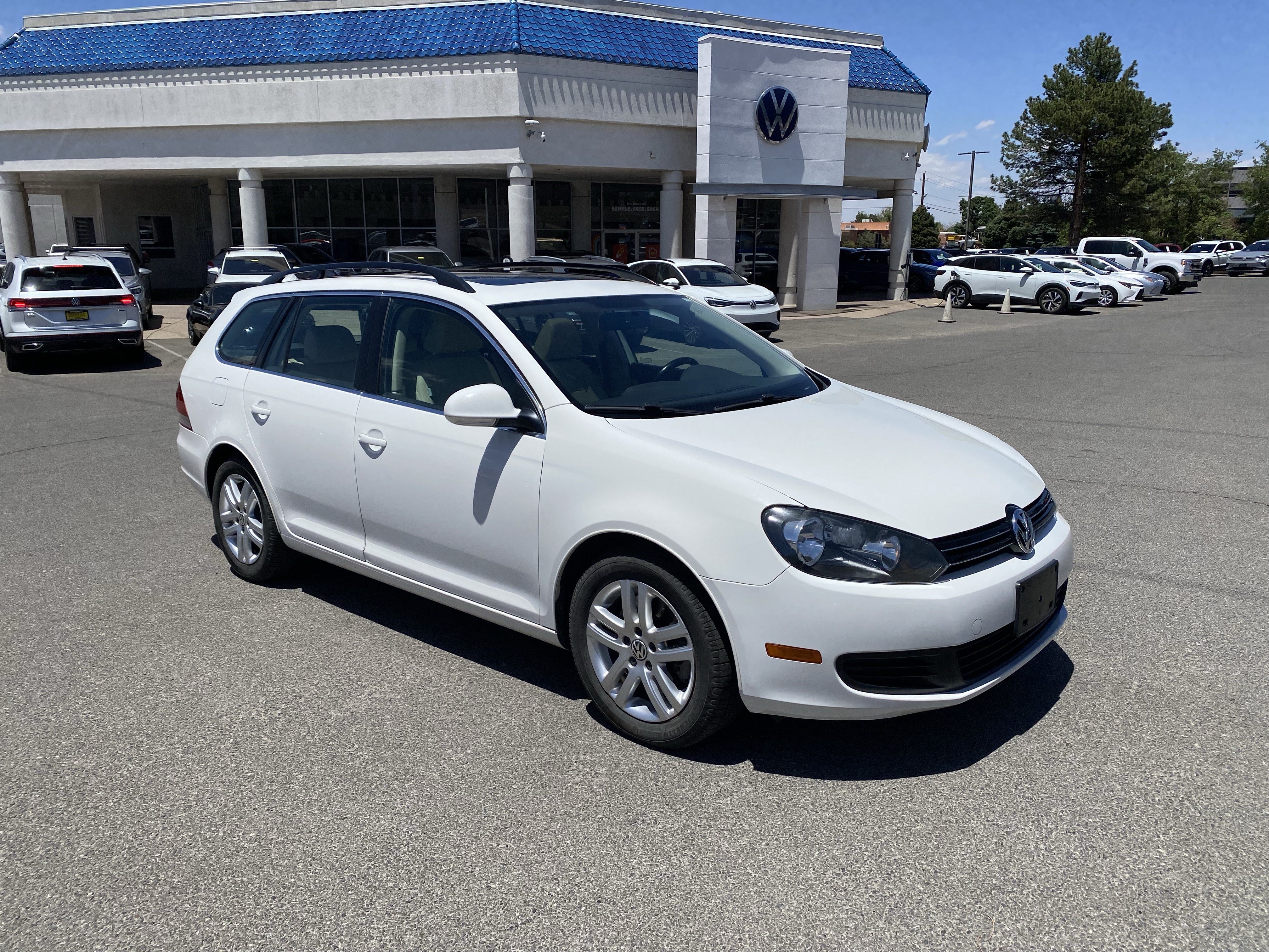 Used 2011 Volkswagen Jetta TDI FWD image 32