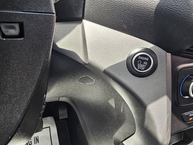 Used 2019 Ford Escape SEL AWD/4WD image 36