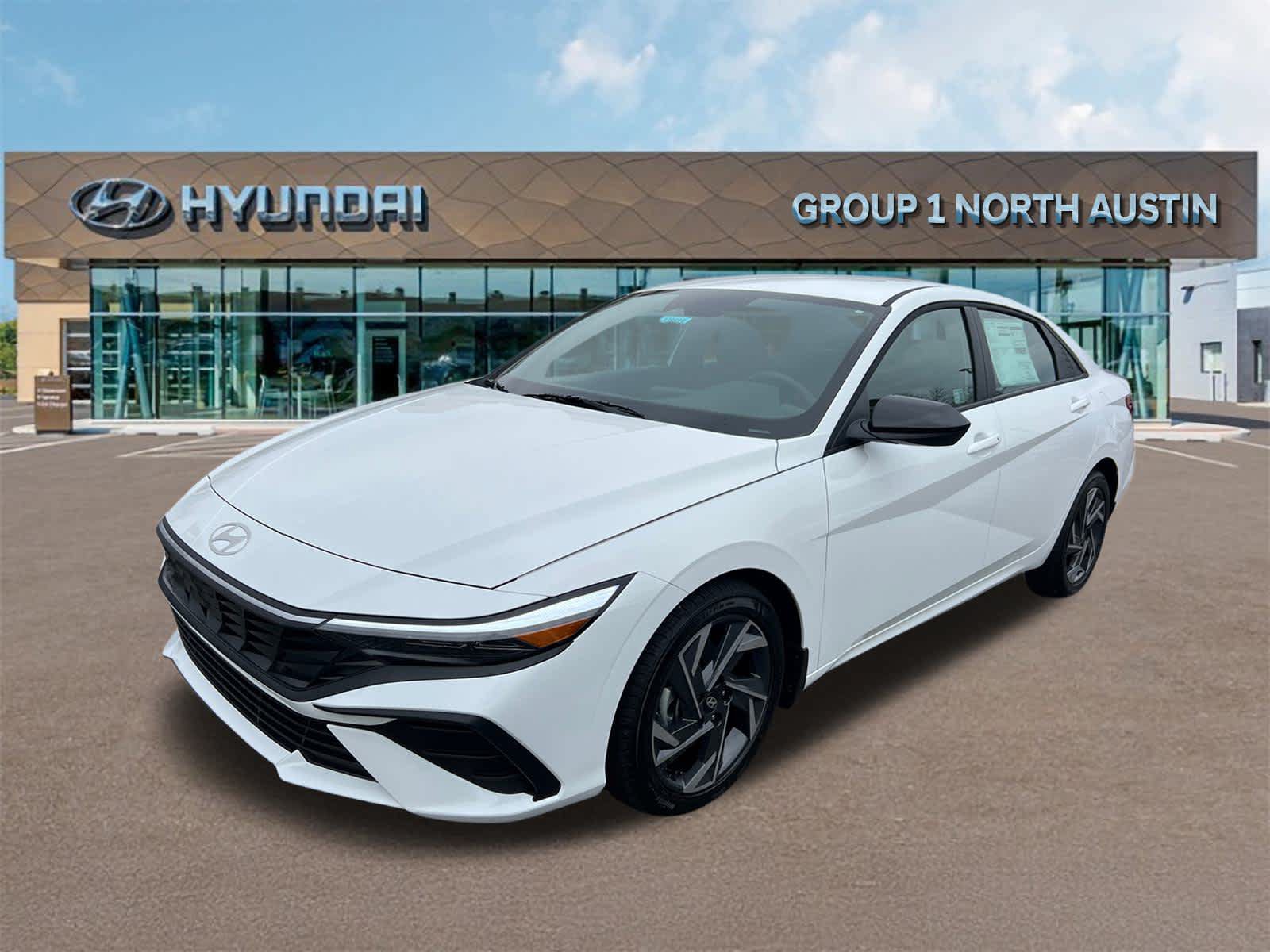 Certified 2025 Hyundai Elantra Sport FWD image 3