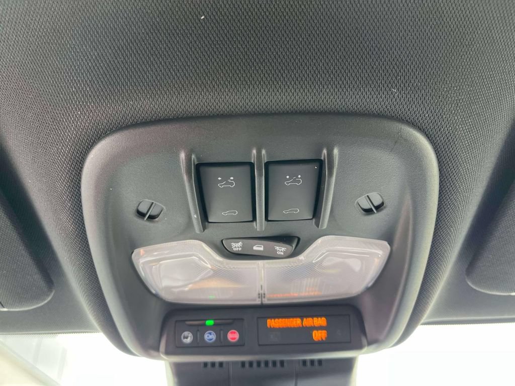 Certified 2023 GMC Canyon Denali AWD/4WD image 32