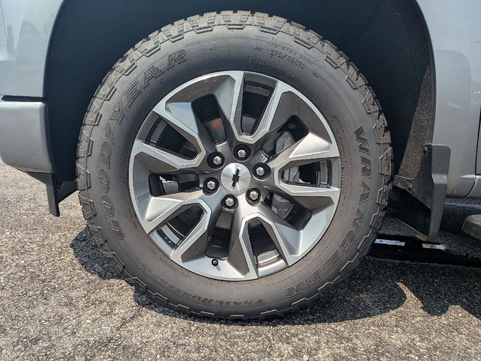 Used 2025 Chevrolet Silverado 1500 RST AWD/4WD image 11