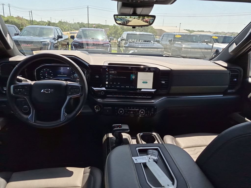 Used 2022 Chevrolet Silverado 1500 ZR2 w/ Technology Package AWD/4WD image 34